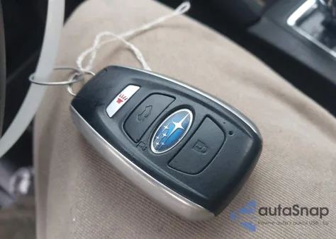 2018 Subaru Legacy 3.6R Limited из США, поврежденный, VIN 4S3BNEN60J3022990